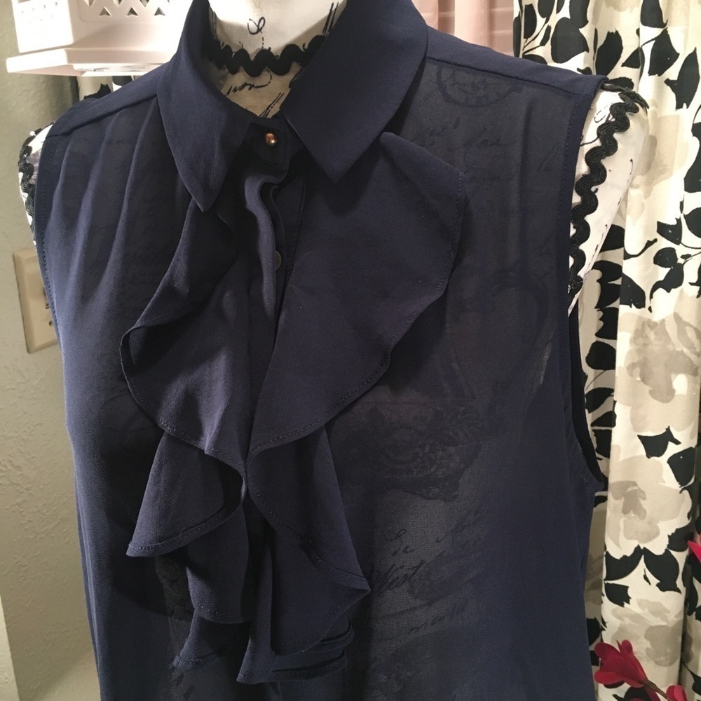 Forever 21 sheer sleeveless blouse
